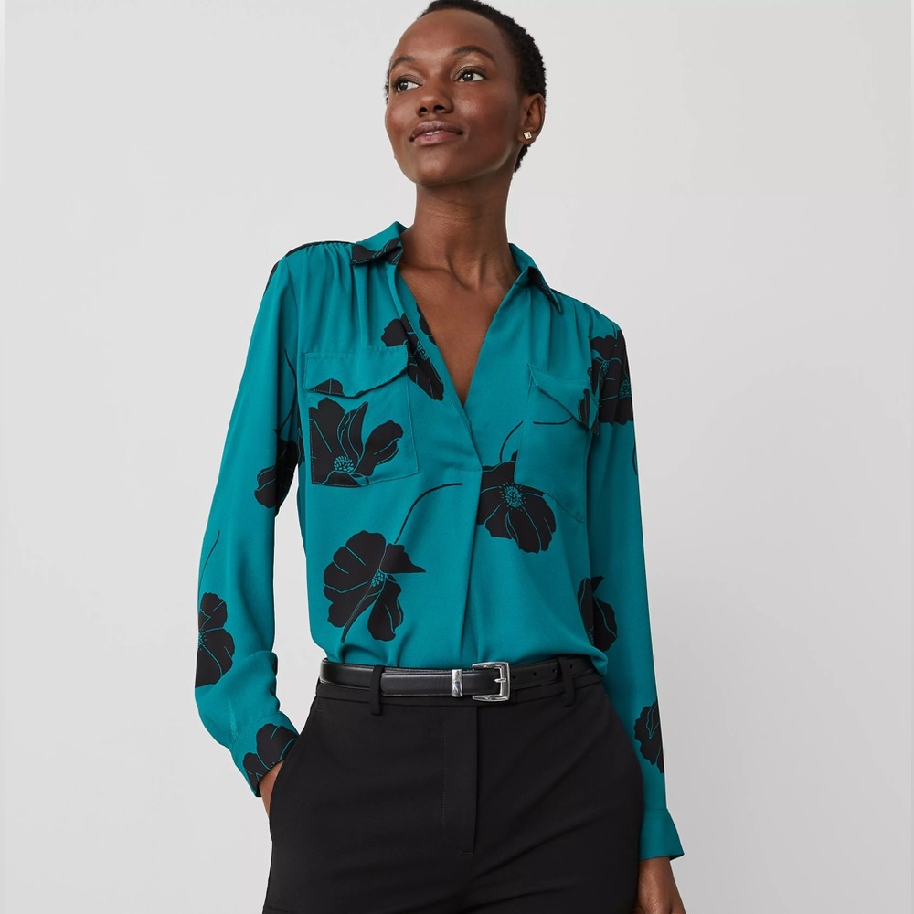 ISO Ann Taylor Floral Camp Shirt Green Marais size medium or small